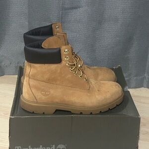 Timberland Classic 6” waterproof Boots (size:mens 9)